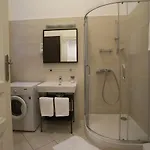 Walton Prime Apartment *